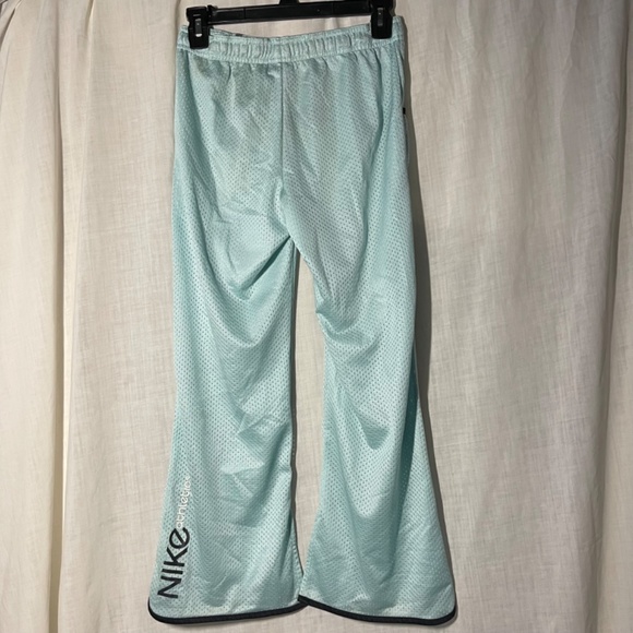 Nike Girls mesh athletic pants. Lined. Front pockets. Drawstring. Medium Comfy - Picture 2 of 8